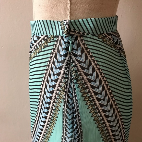 ** SOLD ** MH Chiffon Shields Skirt, Mint, 2 - Picture 2 of 7